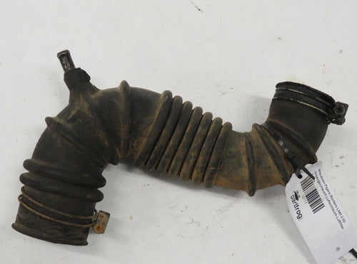 Mitsubishi Pajero Montero L040 2.5D Ansaugschlauch Luftschlauch Luftfilter Turbo