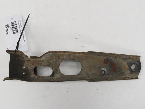 Nissan 300ZX Z31 Halter Stoßdämpfer am Querlenker hinten rechts unten