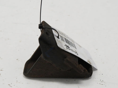 Mitsubishi Pajero Montero L040 2.5TD Diesel Motorhalter links