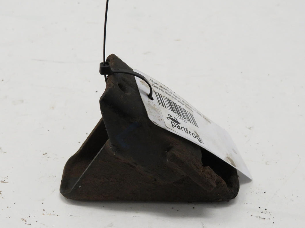 Mitsubishi Pajero Montero L040 2.5TD Diesel Motorhalter links