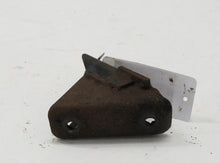 Laden Sie das Bild in den Galerie-Viewer, Mitsubishi Pajero Montero L040 2.5TD Diesel Motorhalter links