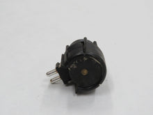 Laden Sie das Bild in den Galerie-Viewer, Mercedes Benz W124 Kickdownschalter Pedal Schalter 0015456314