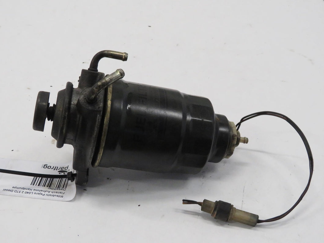 Mitsubishi Pajero L040 2.5TD Diesel Flansch Aufnahme Handpumpe Dieselfilter