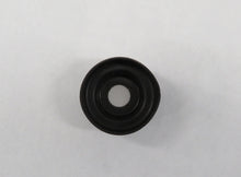 Laden Sie das Bild in den Galerie-Viewer, Mitsubishi Pajero Montero L040 Ring Abdeckung Wischerarm vorn