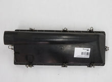 Laden Sie das Bild in den Galerie-Viewer, Mercedes Benz W124 300D OM603 Luftfilterkasten Luftfilter Deckel 6030940104