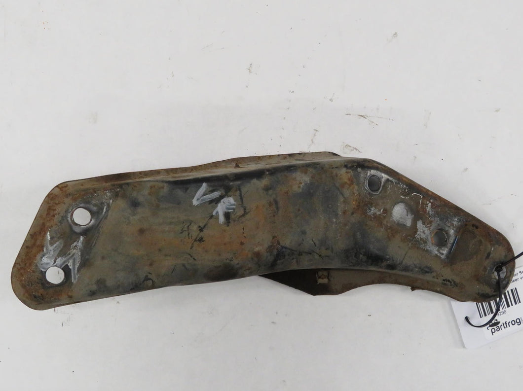 Nissan 300ZX Z31 Halter Schubstange Längslenker Querlenker vorn rechts unten