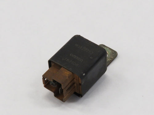 Mitsubishi Pajero Montero L040 Relais MB128752