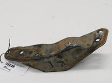 Laden Sie das Bild in den Galerie-Viewer, Nissan 300ZX Z31 Halter Schubstange Längslenker Querlenker vorn rechts unten