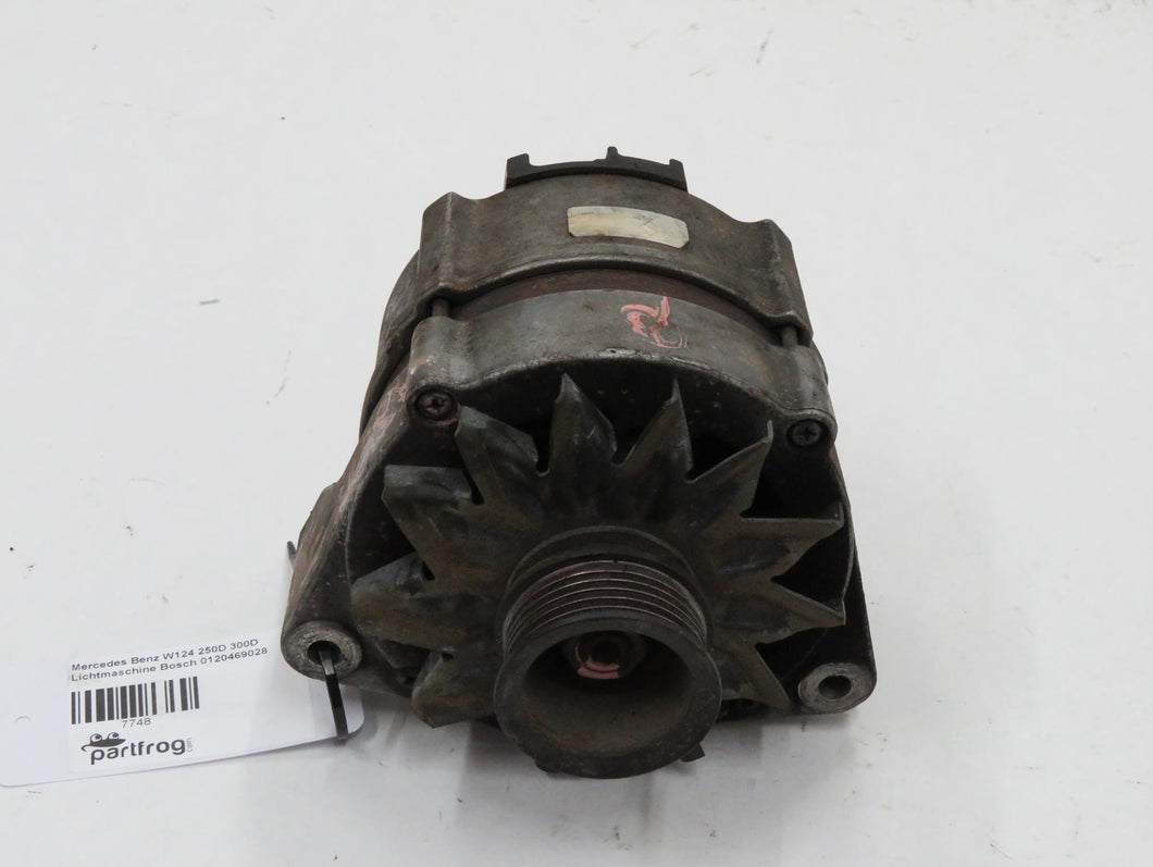 Mercedes Benz W124 250D 300D Lichtmaschine Bosch 0120469028