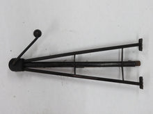 Laden Sie das Bild in den Galerie-Viewer, Rover P5 Mark II 3.0 Wagenheber original