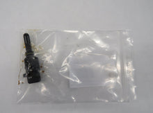 Laden Sie das Bild in den Galerie-Viewer, BMW E38 7er E39 5er M52B28 Lufttemperatursensor 13621739510 1739510