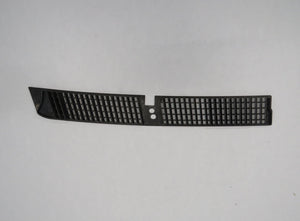 BMW E38 7er Gitter Grill Lufteinlass Motorhaube links 8166657