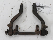 Laden Sie das Bild in den Galerie-Viewer, Rover P5 Mark II 3.0 Querlenker vorn oben links rechts