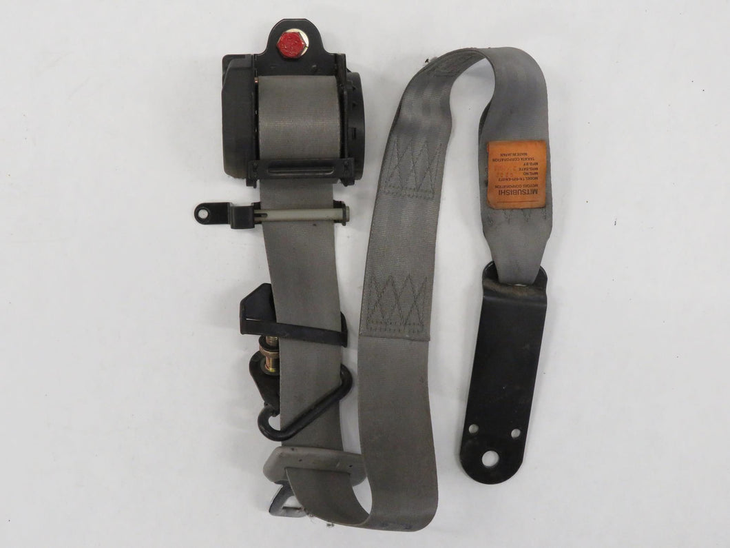 Mitsubishi Pajero Lang L040 Gurt Anschnallgurt Sicherheitsgurt vorn rechts