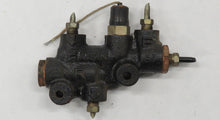 Laden Sie das Bild in den Galerie-Viewer, Toyota Celica TA4 RA4 (78-82) Bremskraftregler Verteiler Bremse Bremsleitung