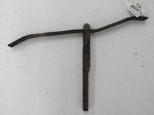 Laden Sie das Bild in den Galerie-Viewer, Rover P5 Mark II 3.0 Halter Halterung Stoßstange vorn links