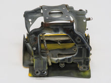 Laden Sie das Bild in den Galerie-Viewer, Nissan 300ZX Z31 Klappmechanismus Rahmen Scheinwerfer vorn rechts