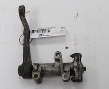 Laden Sie das Bild in den Galerie-Viewer, Rover P5 Mark II 3.0 Umlenkhebel Lenkung Spurstange vorn