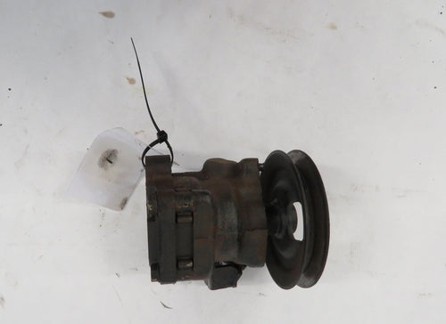 Mitsubishi Pajero Montero L040 2.5TD Lenkhilfepumpe Servopumpe