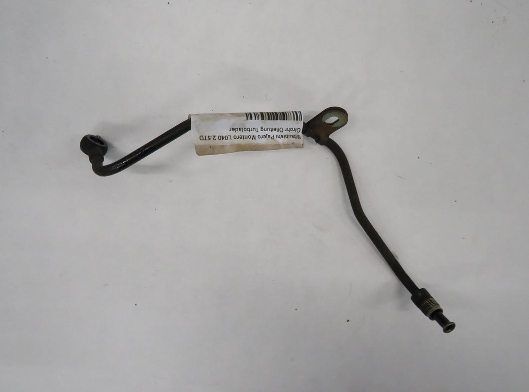 Mitsubishi Pajero Montero L040 2.5TD Ölrohr Ölleitung Turbolader