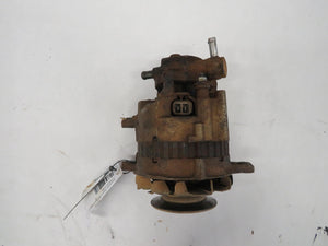 Mitsubishi Pajero Montero L040 2.5TD Lichtmaschine mit Unterdruckpumpe