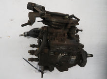 Laden Sie das Bild in den Galerie-Viewer, Mitsubishi Pajero Montero L040 2.5TD Diesel Einspritzpumpe MD171460