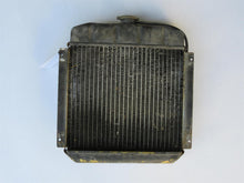 Laden Sie das Bild in den Galerie-Viewer, BMW Neue Klasse 1500 1600 1800 2000 2002 Kühler Behr Messing