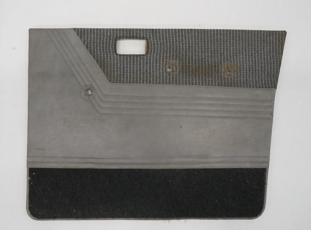 Mitsubishi Pajero Montero L040 Türverkleidung Türpappe Tür vorn rechts