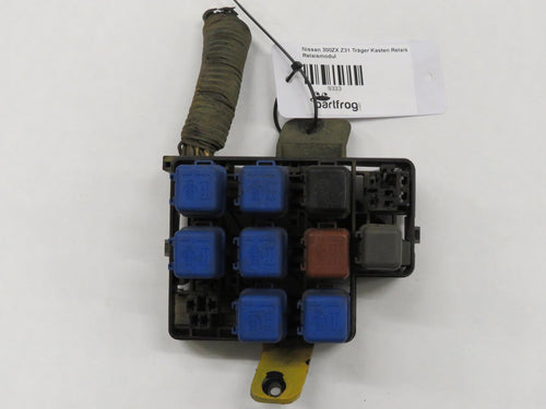 Nissan 300ZX Z31 Träger Kasten Relais Relaismodul Motorraum