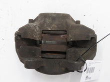 Laden Sie das Bild in den Galerie-Viewer, Rover P5 Mark II 3.0 Bremssattel vorne rechts