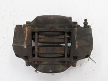 Laden Sie das Bild in den Galerie-Viewer, Rover P5 Mark II 3.0 Bremssattel vorne rechts