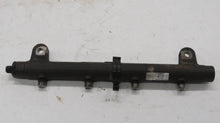 Laden Sie das Bild in den Galerie-Viewer, Range Rover III L322 3.6 TDV8 Verteiler Diesel Links Fuel Rail A2C20001402