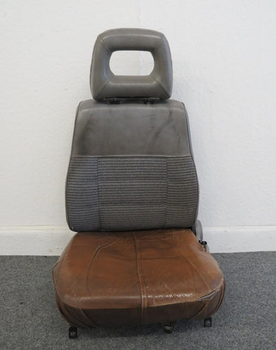 Mitsubishi Pajero Montero L040 Sitz vorn links Fahrersitz