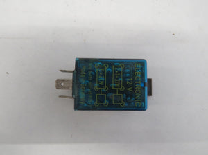Mitsubishi Pajero Montero L040 Relais Blinker Blinkrelais HELLA 4DM003360-00