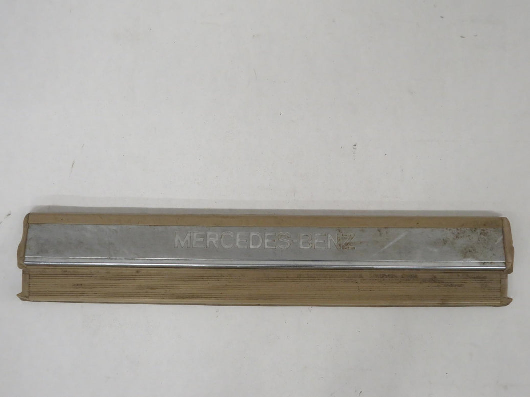 Mercedes Benz W140 S-Klasse Einstiegsleiste Einstieg vorn links beige