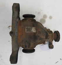 Laden Sie das Bild in den Galerie-Viewer, BMW E38 728i M52B28 Differenzial Differential Hinterachsgetriebe 1214331