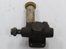Laden Sie das Bild in den Galerie-Viewer, Toyota Land Cruiser HJ60 4.0 Diesel 2H Handpumpe Vorförderpumpe Dieselpumpe