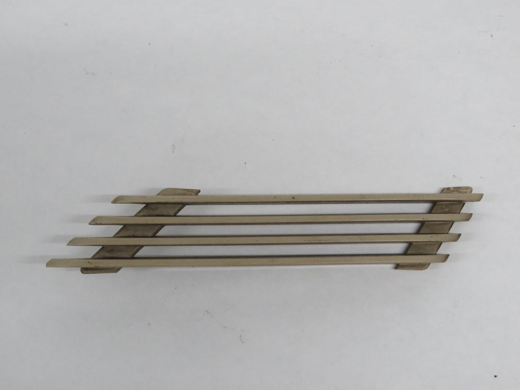 BMW E3 Blende Abdeckung Gitter Belüftung C-Säule Erste Serie rechts oben 1800104