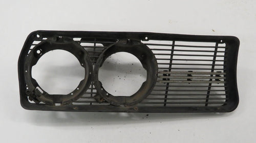 Alfa Romeo Alfetta (1975-1977) Grill Doppelscheinwerfer vorn rechts