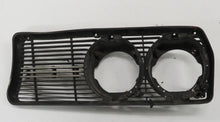 Laden Sie das Bild in den Galerie-Viewer, Alfa Romeo Alfetta (1975-1977) Grill Doppelscheinwerfer vorn links