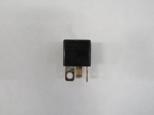 BMW E38 E39 Relais Schwarz 6136-8350358