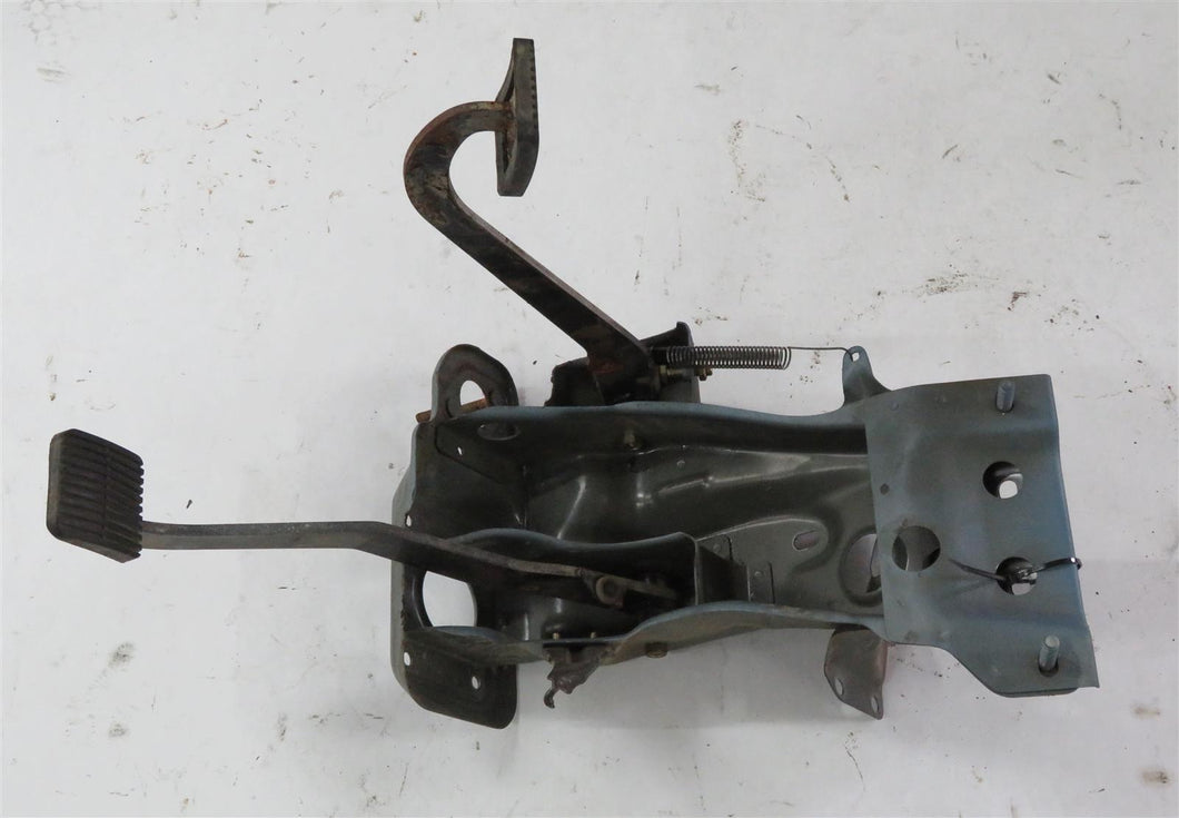 Toyota Land Cruiser HJ60 Pedalerie Bremspedal Kupplungspedal