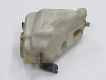 Laden Sie das Bild in den Galerie-Viewer, Mercedes Benz W124  Wischwasserbehälter 1248690272