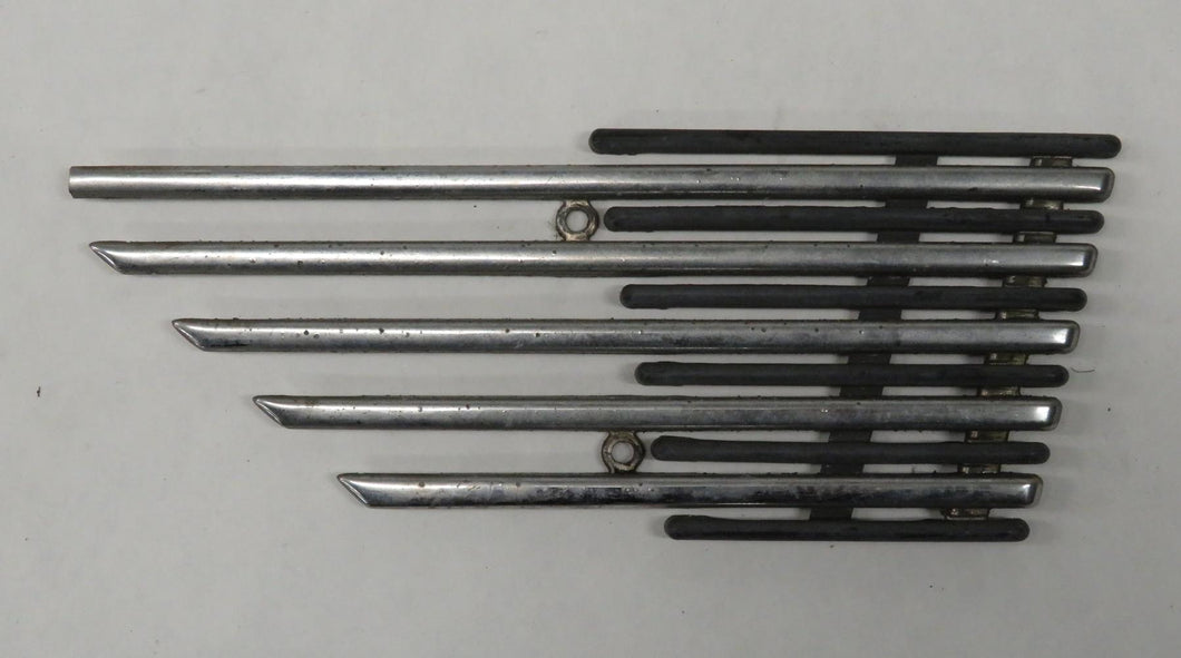 Alfa Romeo Alfetta (1975-1977) Gitter Grill an der C-Säule hinten links
