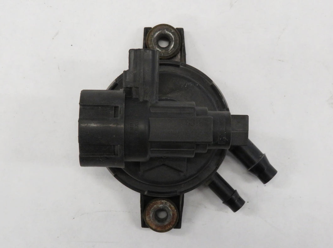 Jaguar X100 XKR XK8 Ventil Kraftstoff Aktivkohlefilter Vakuumventil LJB1515AA