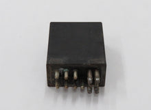 Laden Sie das Bild in den Galerie-Viewer, Mercedes Benz W124 W126 Steuergerät Leerlaufregler 0045453632 0281001013