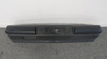 Laden Sie das Bild in den Galerie-Viewer, Mercedes Benz W124 S124 Stoßstange vorne erste Serie