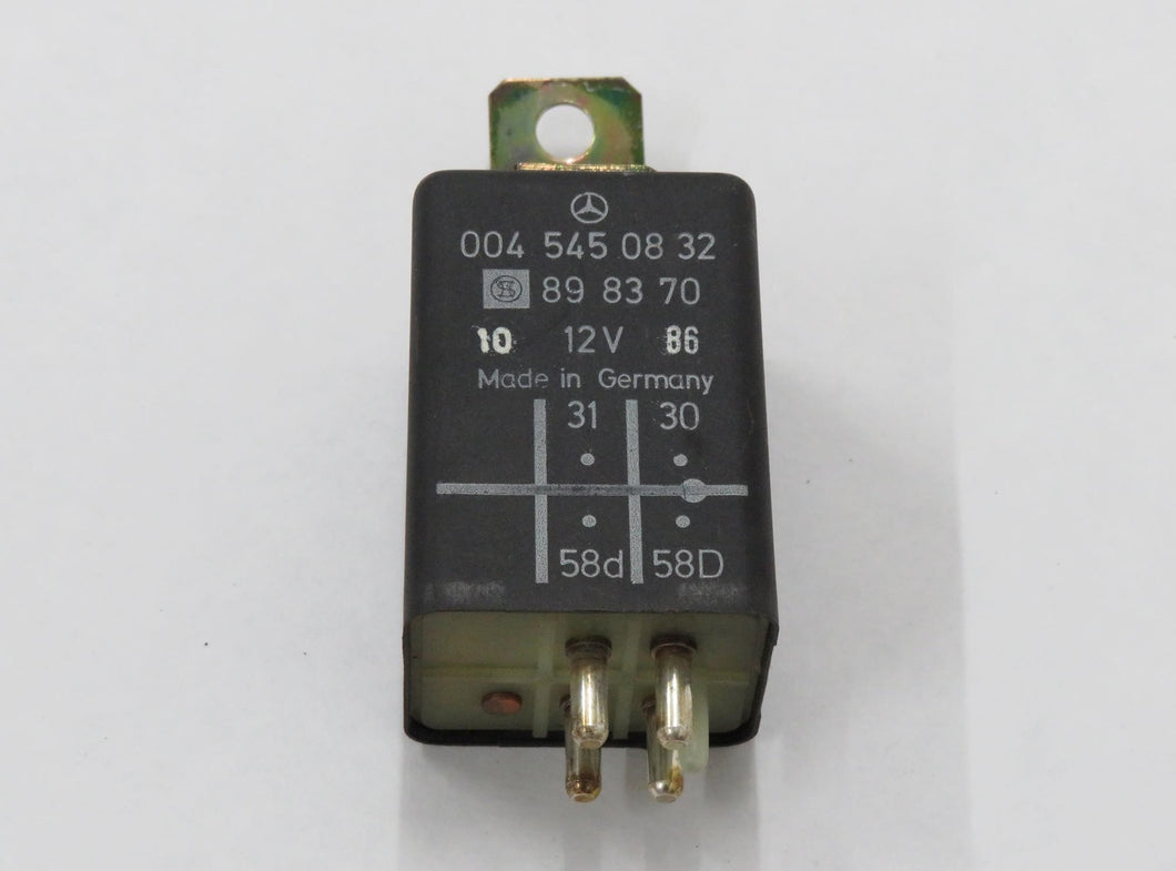 Mercedes Benz W124 W126 Relais Instrumentenbeleuchtung A0045450832