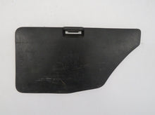 Laden Sie das Bild in den Galerie-Viewer, Toyota Celica TA4 RA4 (78-82) Deckel Seitenverkleidung hinten Wagenheber 64766-14010