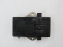 Laden Sie das Bild in den Galerie-Viewer, Range Rover Classic Radio Antennenverstärker LRPRC5772